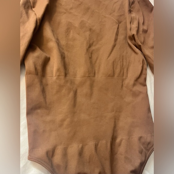 OQQ Women’s Brown Long Sleeve One Piece Bodysuit Body Suit Size Large - Picture 9 of 13